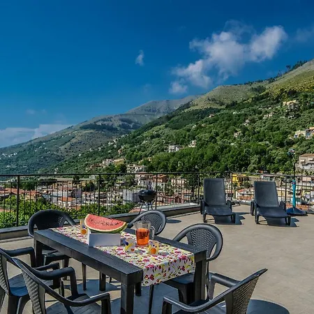 Appartement Il Pozzo Incantato Vico Equense